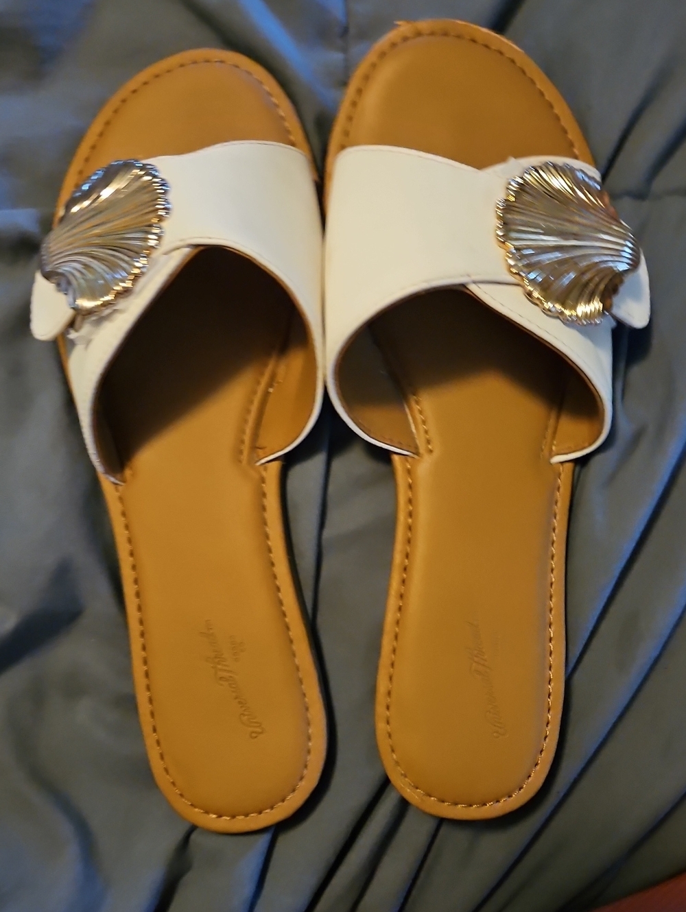 White Slide Sandals with Gold Shell Accent